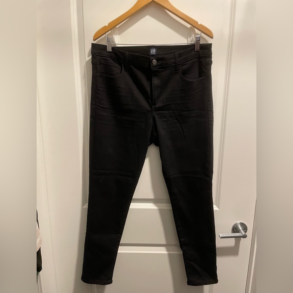 Gap. Women’s Favorite Jegging. Black. Size 16.